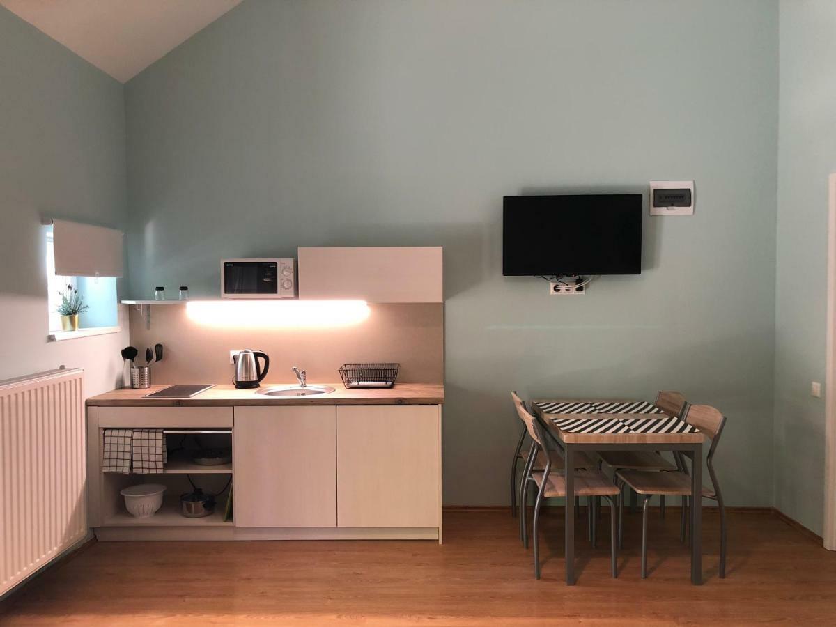 شقة White Crow House Hévíz المظهر الخارجي الصورة