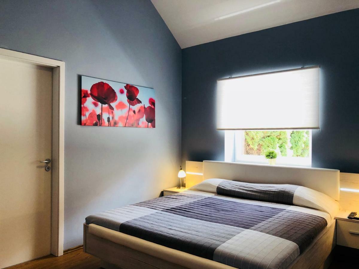 شقة White Crow House Hévíz المظهر الخارجي الصورة