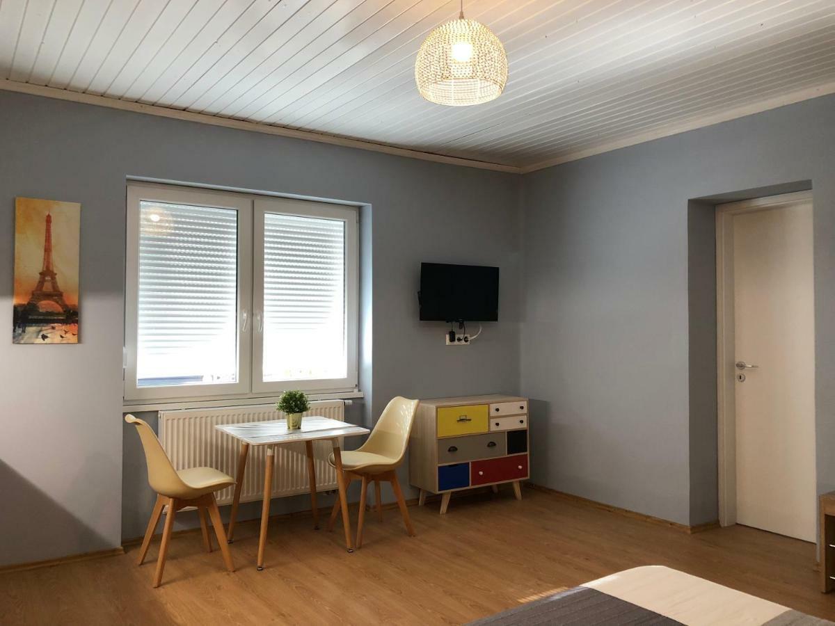 شقة White Crow House Hévíz المظهر الخارجي الصورة